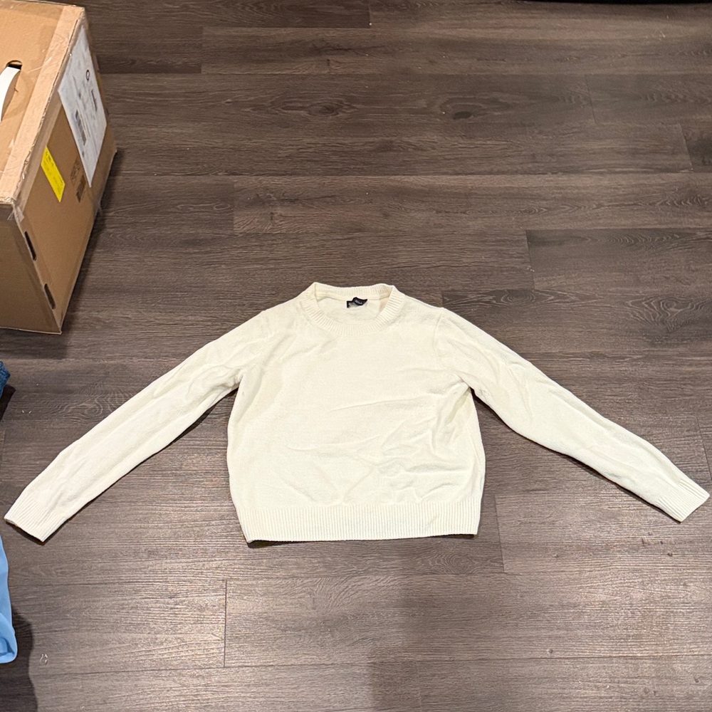 GAP Ivory Knit Sweater
